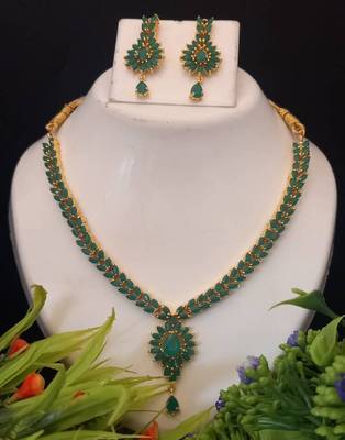 Mint Green Bead Necklace with Curvy Pendant & Matching Earrings 1