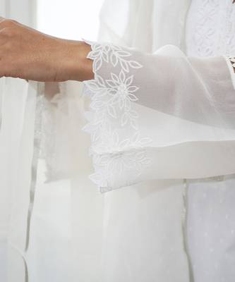 White lace embroidered kurta 4