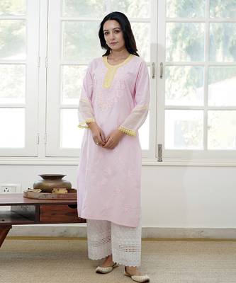 Pink cotton dobby embroidered chikankari round paisley kurta 1