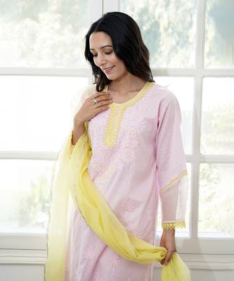 Pink cotton dobby embroidered chikankari round paisley kurta 3