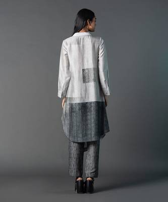 Multicolor dupion silk printed kurta sets 3