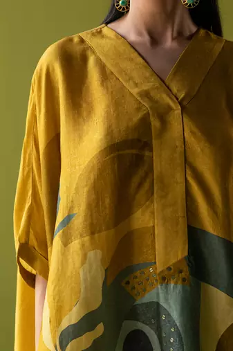 Multicolor dupion silk printed kurta sets