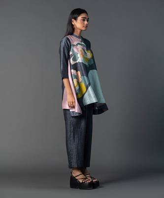 Multicolor dupion silk printed kurta sets 3