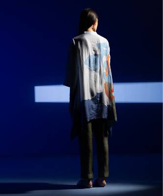 Multicolor dupion silk printed kurta sets 3