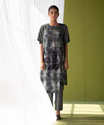 Multicolor dupion silk printed kurta sets 1