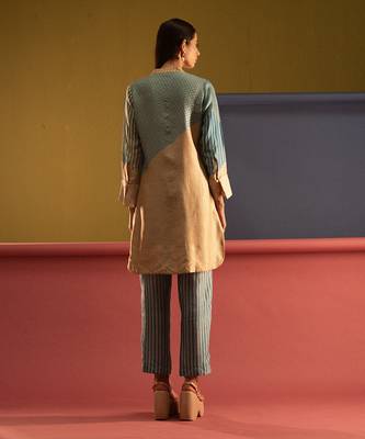 Multicolor dupion silk printed kurta sets 3