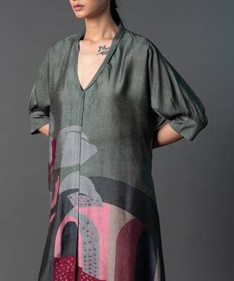Multicolor dupion silk printed kurta sets 3