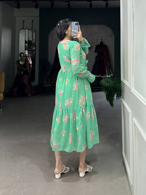 Women's Georgette With Floral Print Western Dress  2