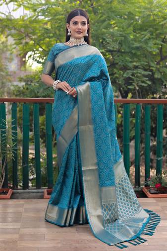 Rama Green Bandhani Style silk bland Golden zari border sareee with Blouse