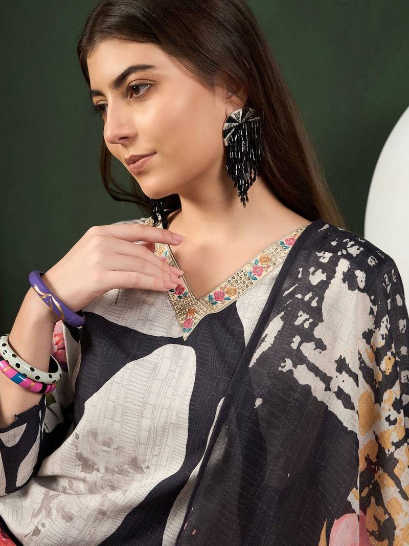women black rayon blend floral printed straight kurta trouser with dupatta