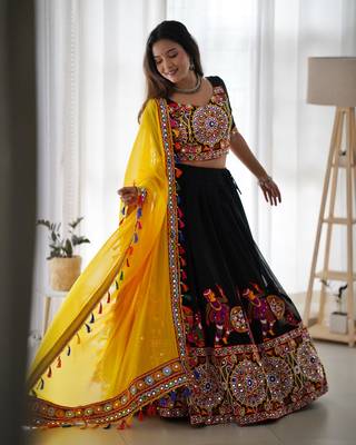 Latest Black Faux Georgette Thread Embroidered Chaniya Choli 6