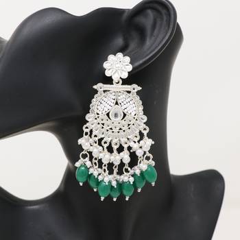 Kundan type zumka earring for girls 4