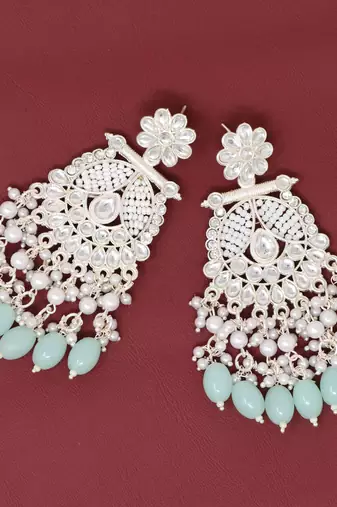 Kundan type zumka earring for girls