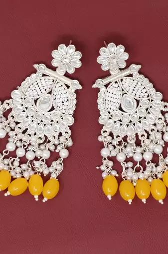 Kundan type zumka earring for girls