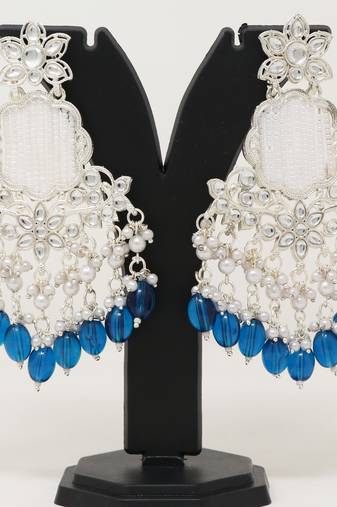 Kundan type zumka earring for girls