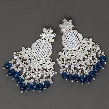 Kundan type zumka earring for girls 4