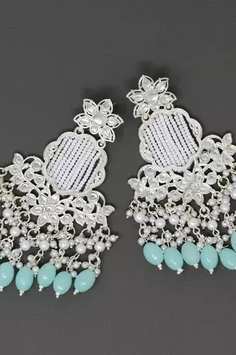 Kundan type zumka earring for girls