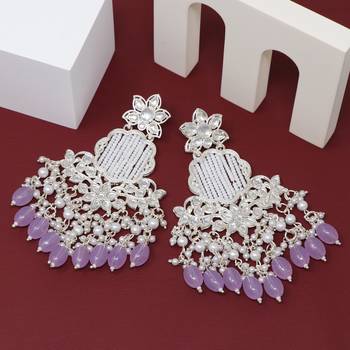 Kundan type zumka earring for girls 1