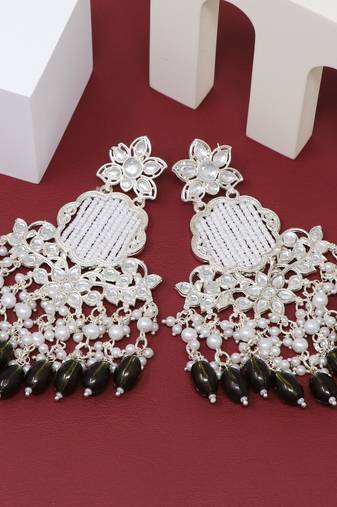Kundan type zumka earring for girls