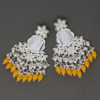 Kundan type zumka earring for girls 4