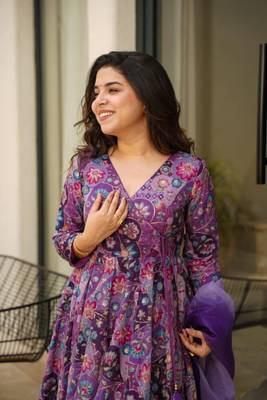 Purple Embroidered Organza Anarkali Suit Set 2