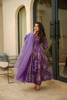 Purple Embroidered Organza Anarkali Suit Set 3