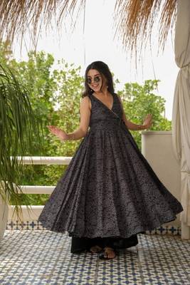 Black Color Bandhej Anarkali Suit Set  3