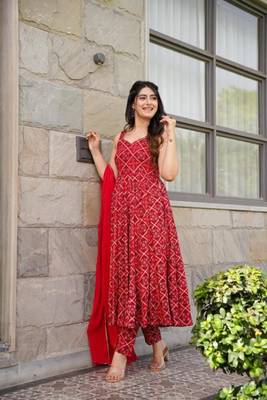 Red Color Rayon Nayra Cut Suit Set 3