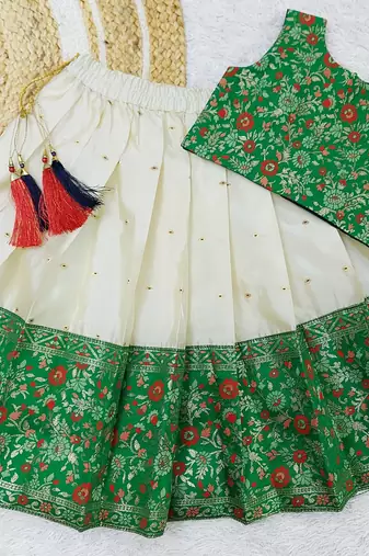 Girl's Traditional Green Readymade South Indian Pattu Pavadai Lehenga Choli For Kid's