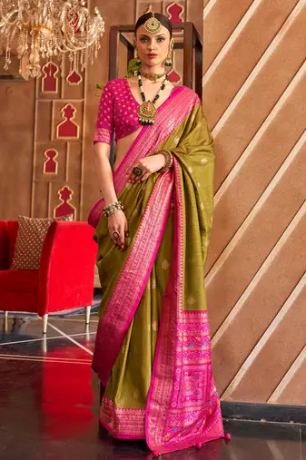 Pear Patola Silk Contemporary Saree With Unstiched Blouse