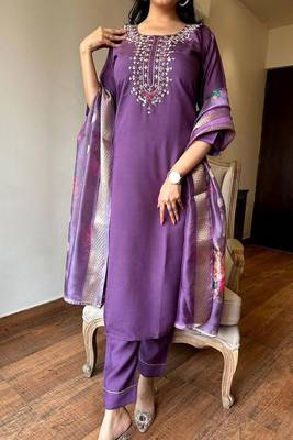 Purple viscose chanderi thread embroidery work with printed dupatta kurta pant set 4