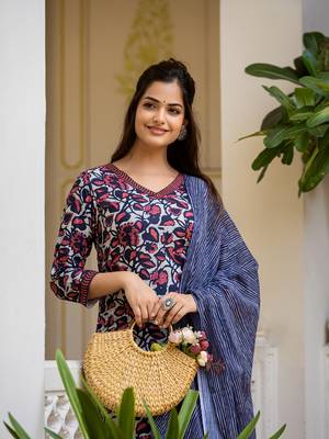 women grey rayon blend floral printed straight kurta trouser with dupatta 2