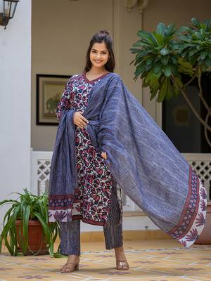 women grey rayon blend floral printed straight kurta trouser with dupatta 1