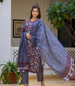 women grey rayon blend floral printed straight kurta trouser with dupatta