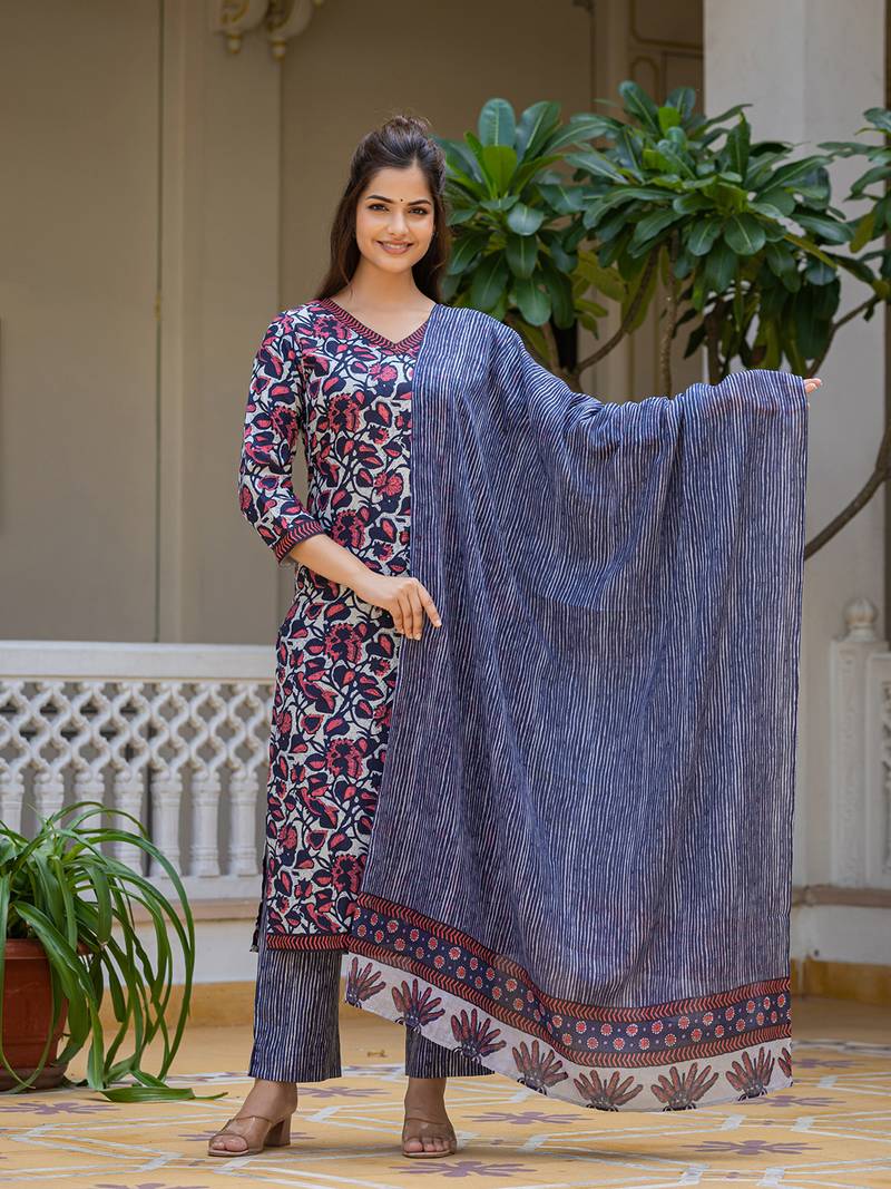 women grey rayon blend floral printed straight kurta trouser with dupatta