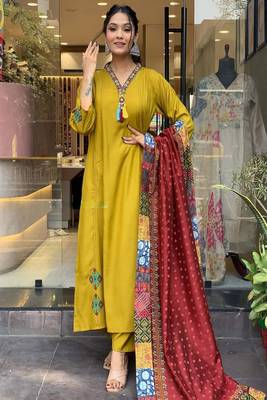 Mustard viscose chanderi thread embroidery work with printed dupatta kurta pant set 1