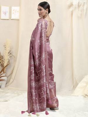 Dusty Pink Cotton Silk Batik Block Block Golden Weaving Border Saree With Unstitched Blouse Piece 4