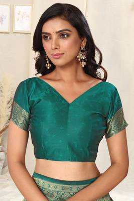 Teal Banarasi silk blendWoven Paisley Ethnic Motif Zari Border Saree With Unstitched Blouse Piece 5