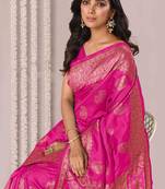 Magenta Banarasi silk blendWoven Paisley Ethnic Motif Zari Border Saree