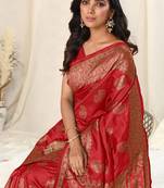 Red Banarasi silk blendWoven Paisley Ethnic Motif Zari Border Saree With Unstitched Blouse Piece