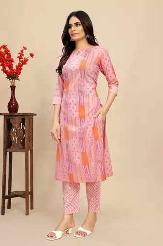 Pink colour beautiful printed smart cotton kurta set for trendy college girl