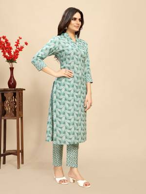 Green colour beautiful printed smart cotton kurta set for trendy college girl 5