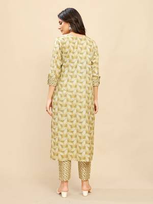 Mustard colour beautiful printed smart cotton kurta set for trendy college girl 3