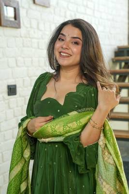 Green Crepe Anarkali Suit Set 2