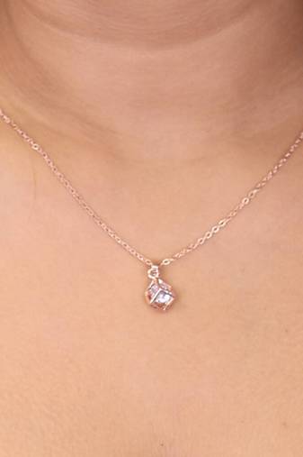 Multi layer/single layer chain pendant for wo  and girls