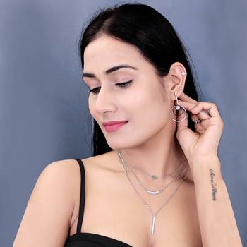   rhodium-plated star shaped cz studded layered chain necklace 2