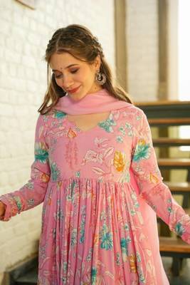 Soft Pink Muslin Printed Anarkali Suit Set 2