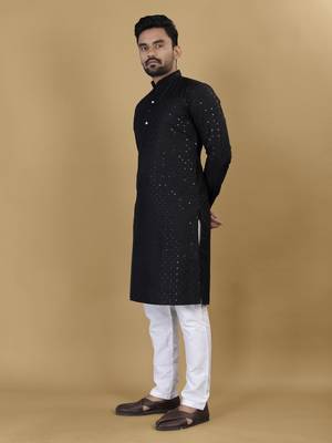 Black embroidered rayon straight kurta 3