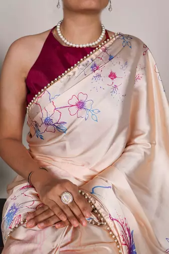 Women'S Softy Silk With Floral Print Saree And Blouse Piece