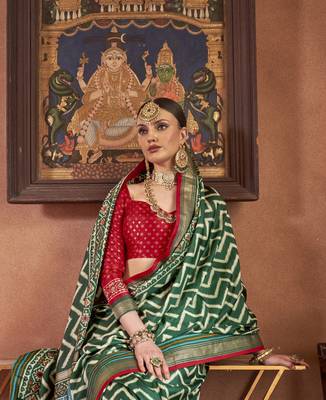 Elora Soft Silk Chevron Pattern With Foil Printed Patola Saree (Dark Green) 3